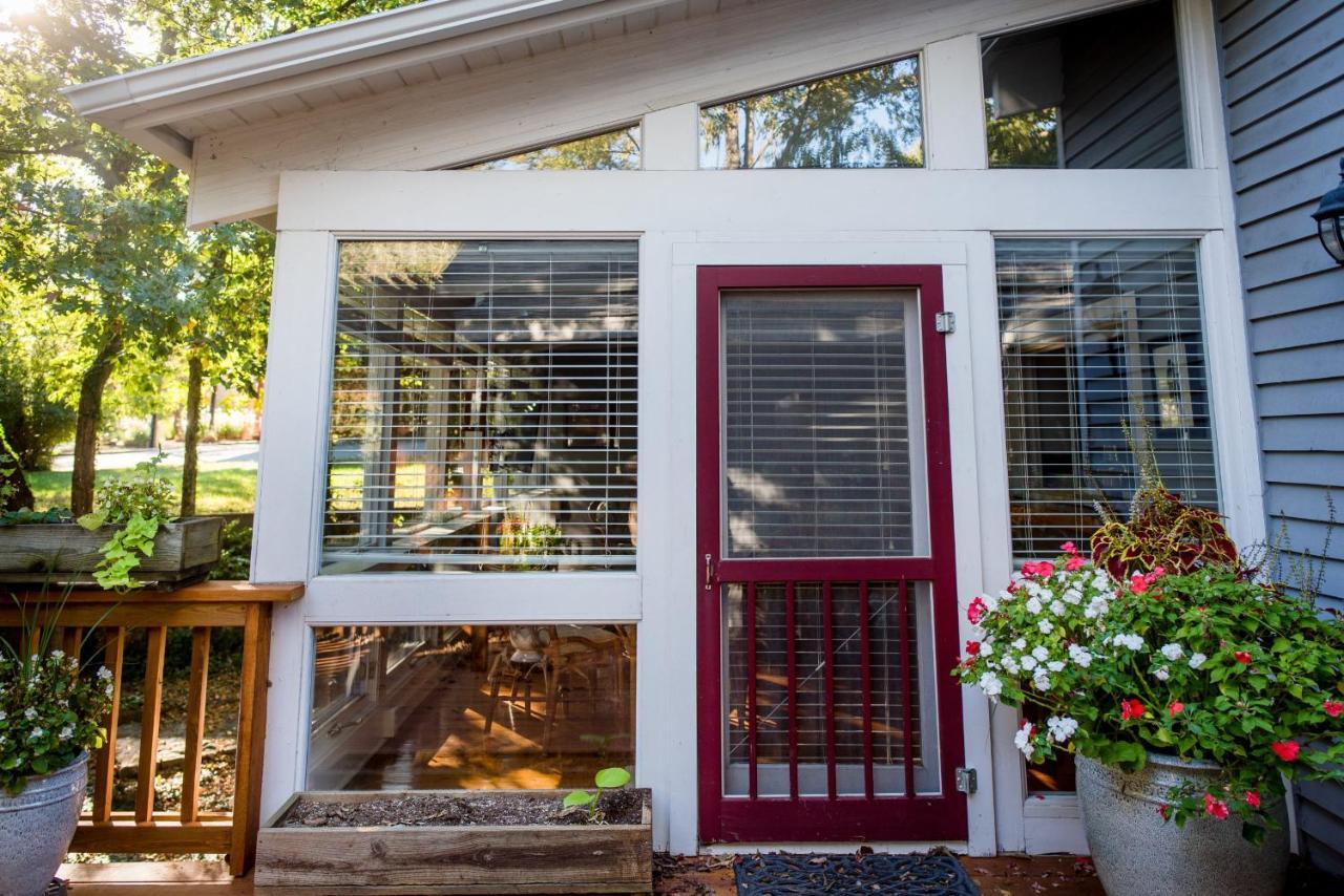 Dickson Street Bed & Breakfast Файетвил Екстериор снимка