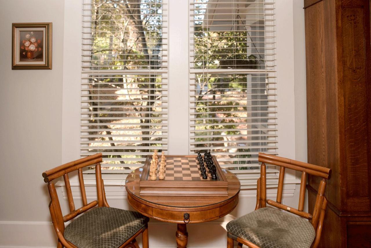 Dickson Street Bed & Breakfast Файетвил Екстериор снимка